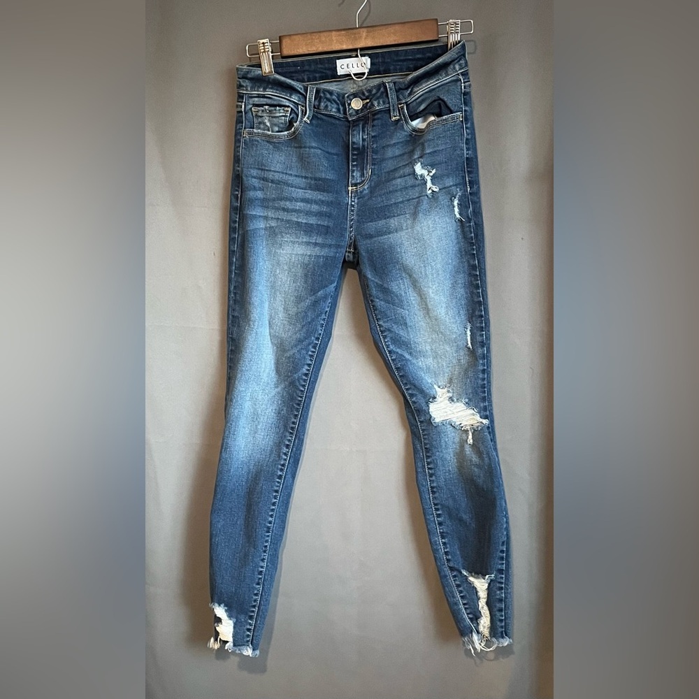 CELLO - Jeans - Distressed - Size 5